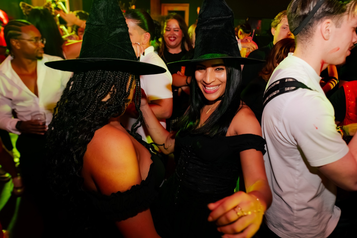 Halloween costume at Baila Dembow — 6